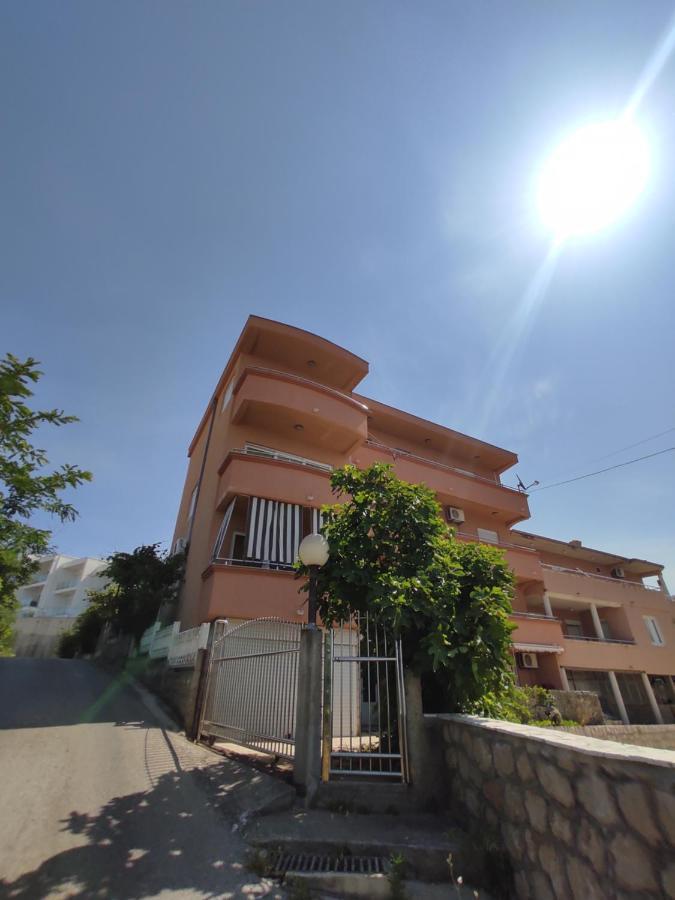 Apartments Baja Ülgün Dış mekan fotoğraf